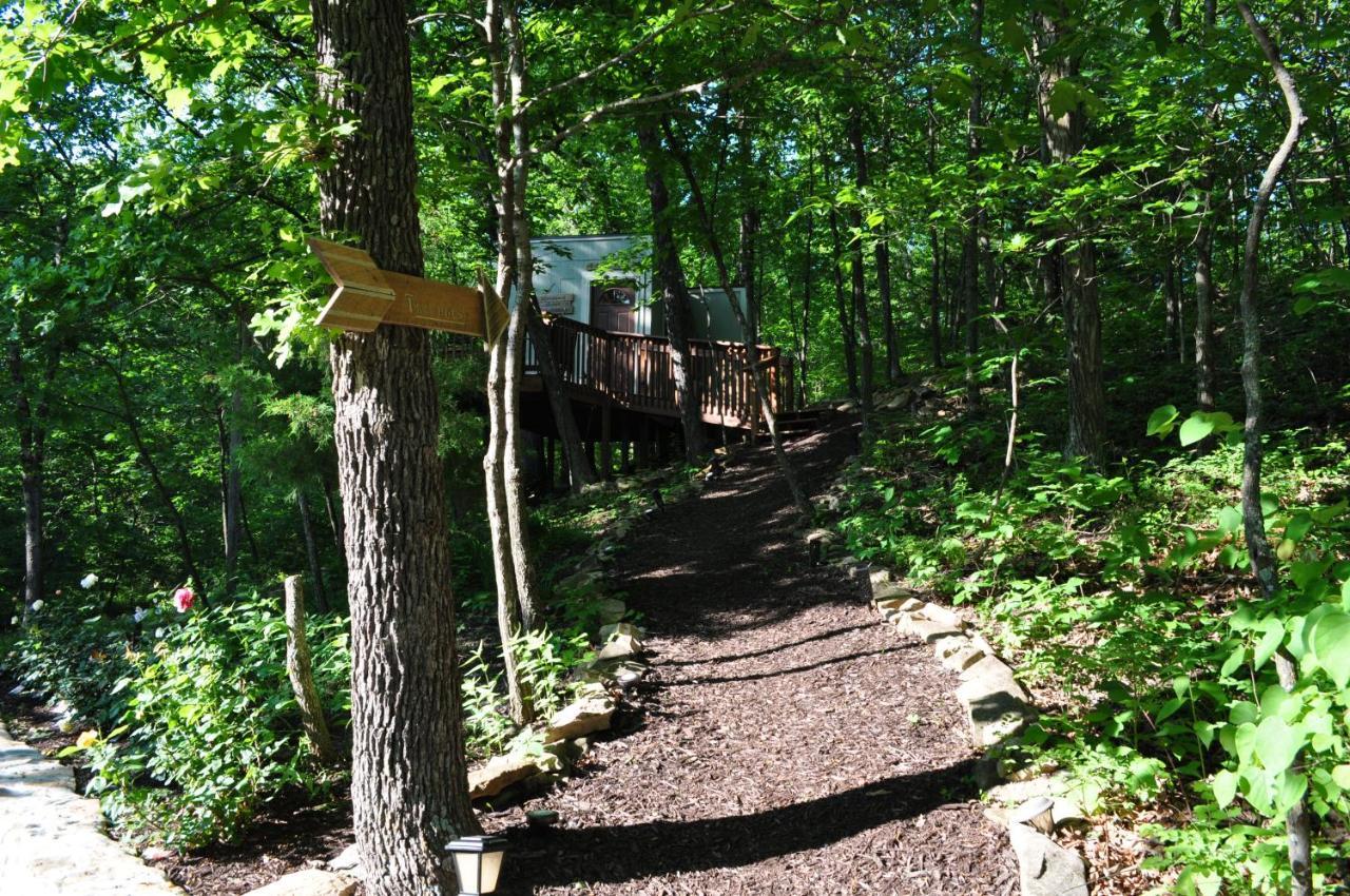 Seven Oaks - Treehouse With Deck Vila Lenexa Exterior foto